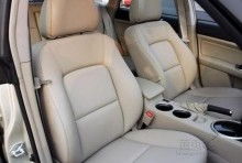 深圳市天華汽車(chē)精品服務(wù)公司 專(zhuān)業(yè)汽車(chē)美容，呵護(hù)愛(ài)車(chē)如新